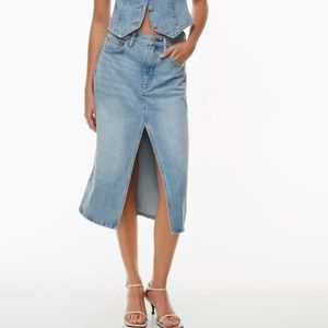 NWT Aritzia color  7 Yrs Bleu Taboo The '90s Halle Denim Skirt